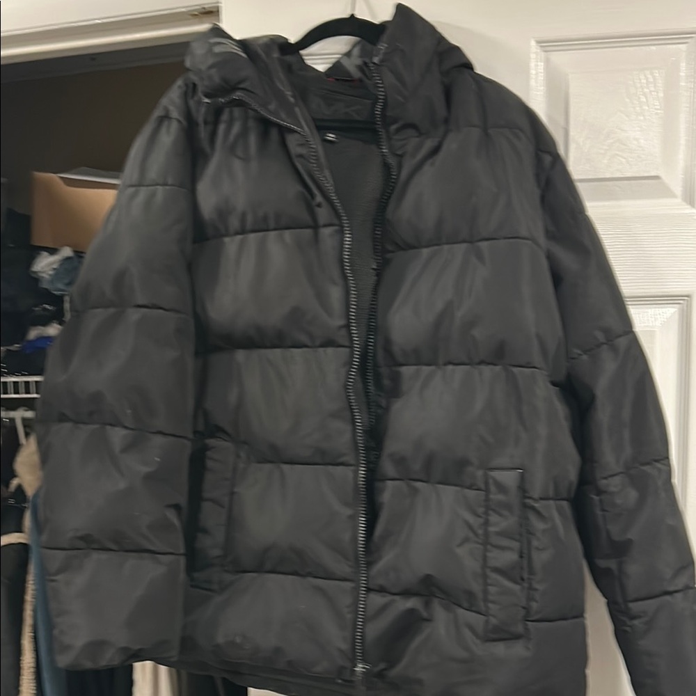 Women's Black Puffer Jacket
